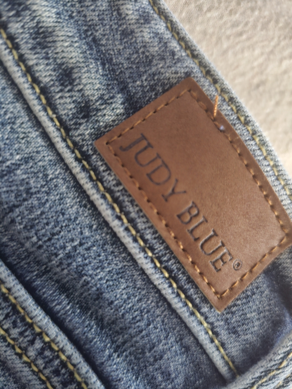Judy Blue Light Wash Denim Shorts - Picture 4 of 4
